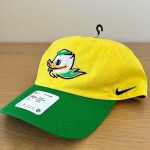 BNWT Nike Oregon Ducks Hat